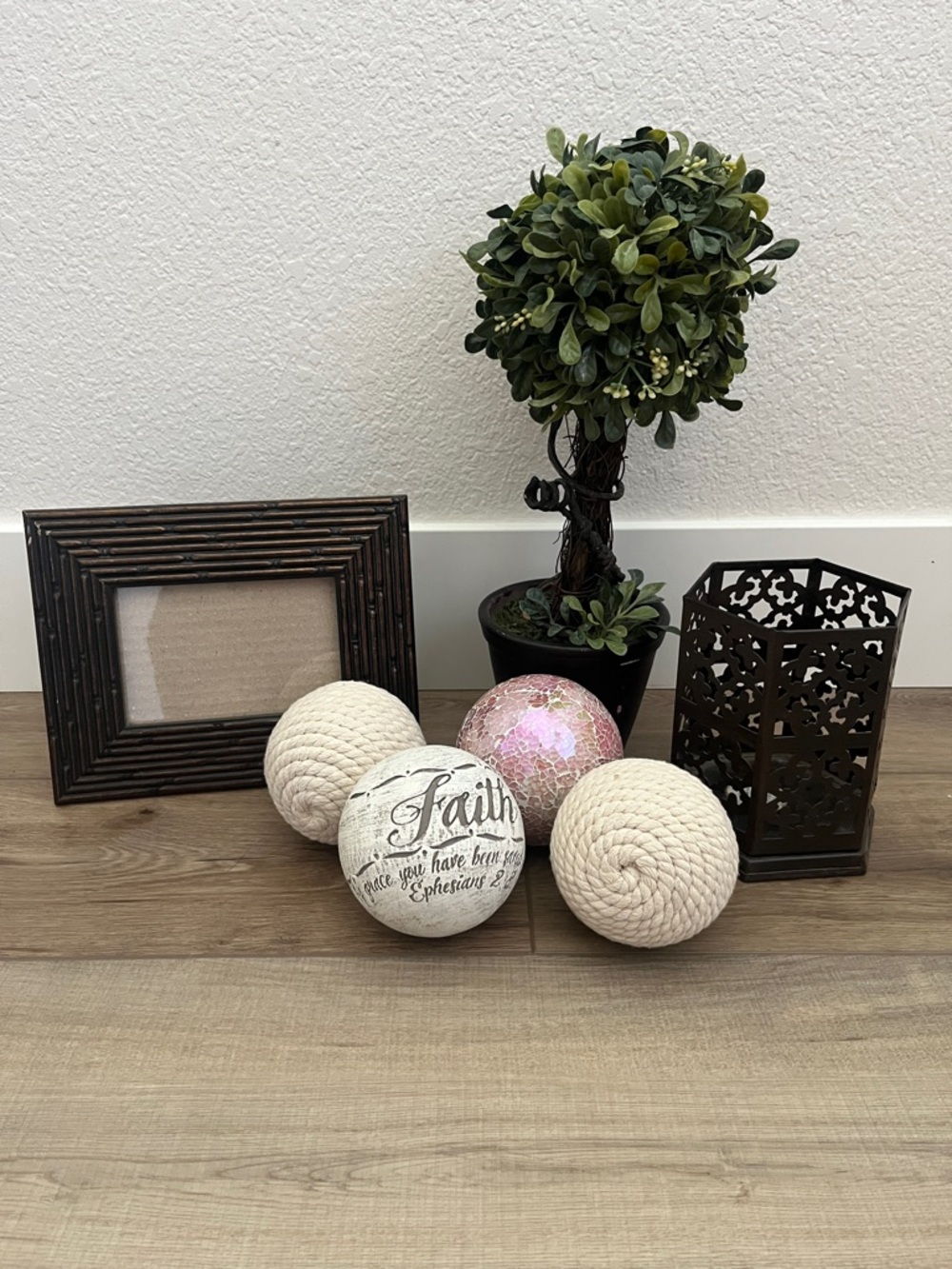 Neutral Beige Decorative Rope Balls and Script Faith Accent Set